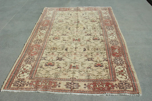 Vintage Turkish Accent Area rug 5 x 7.8 ft