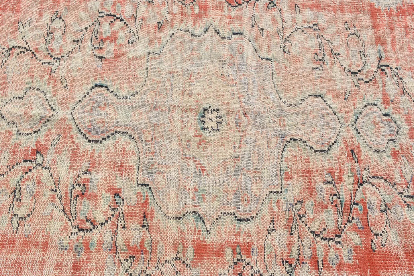 Vintage Turkish Accent Area rug 4 x 8.8 ft