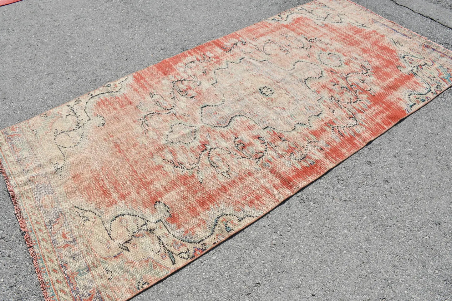 Vintage Turkish Accent Area rug 4 x 8.8 ft