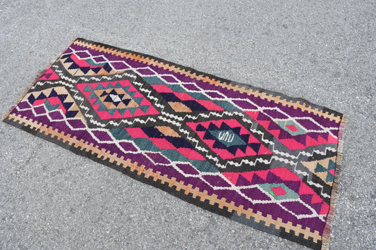 Vintage Turkish Runner Rug 2.5 x 5.6 ft