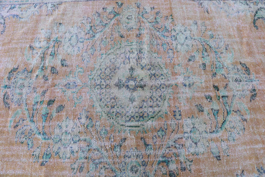 XL Vintage Turkish Accent Area Rug 5.9 x 9.3 ft